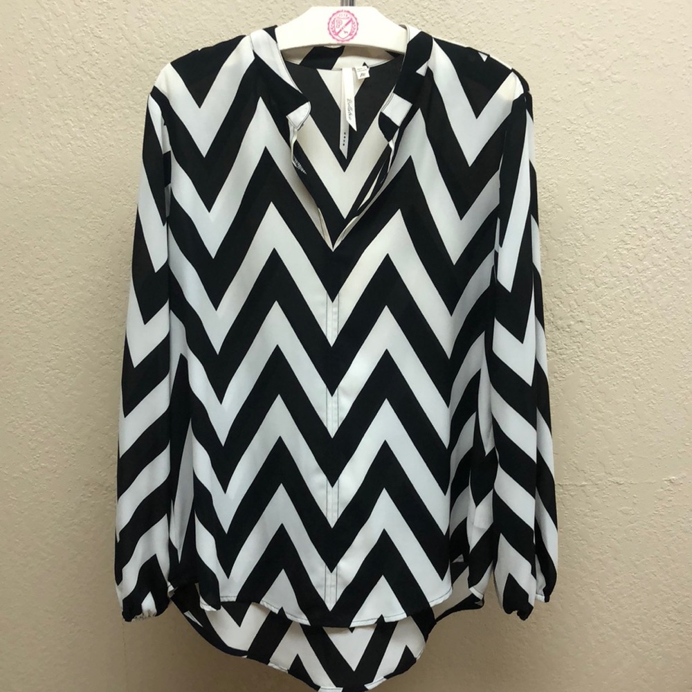 Chevron Blouse - Picture 2 of 4